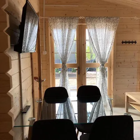 W Charzy Pod Kotwica -