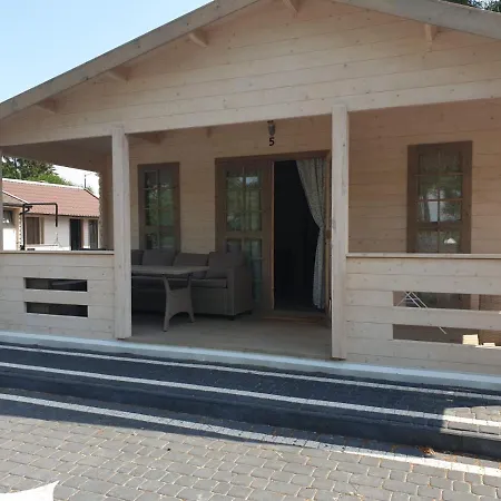 W Charzy Pod Kotwica - Lodge Charzykowy