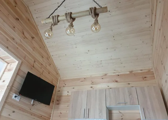 W Charzy Pod Kotwica - هاجوكوفه